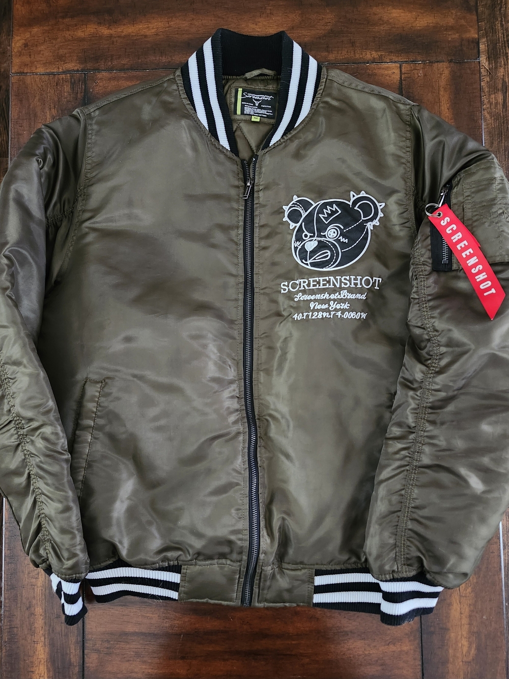 Screenshot Brand Urban Streetwear Olive Bomber Jacket with Graphic Logo - Medium